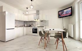 Apartament Julia 1-3 os I piętro z balkonem i garażem